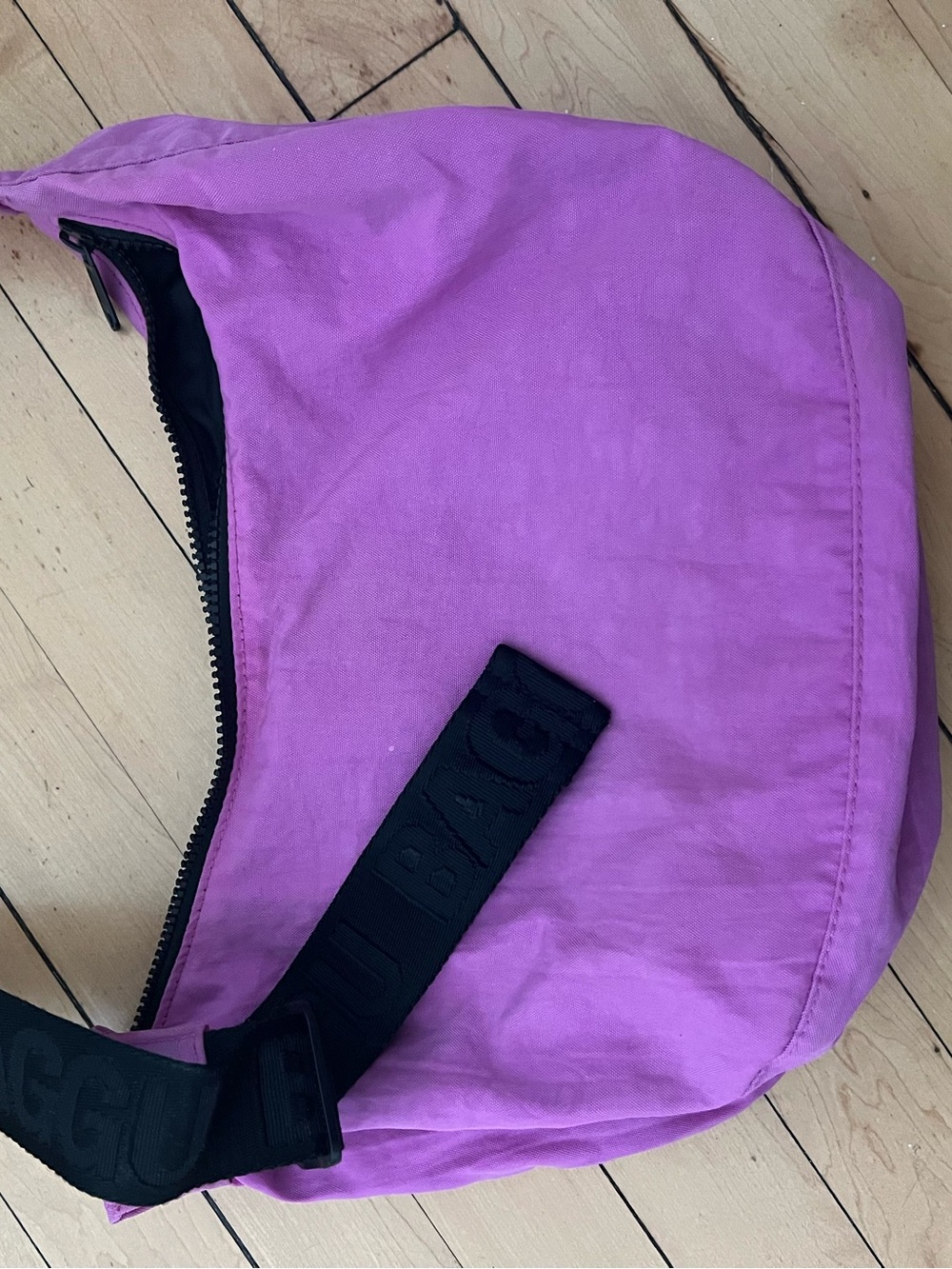Baggu Medium Crescent Bag